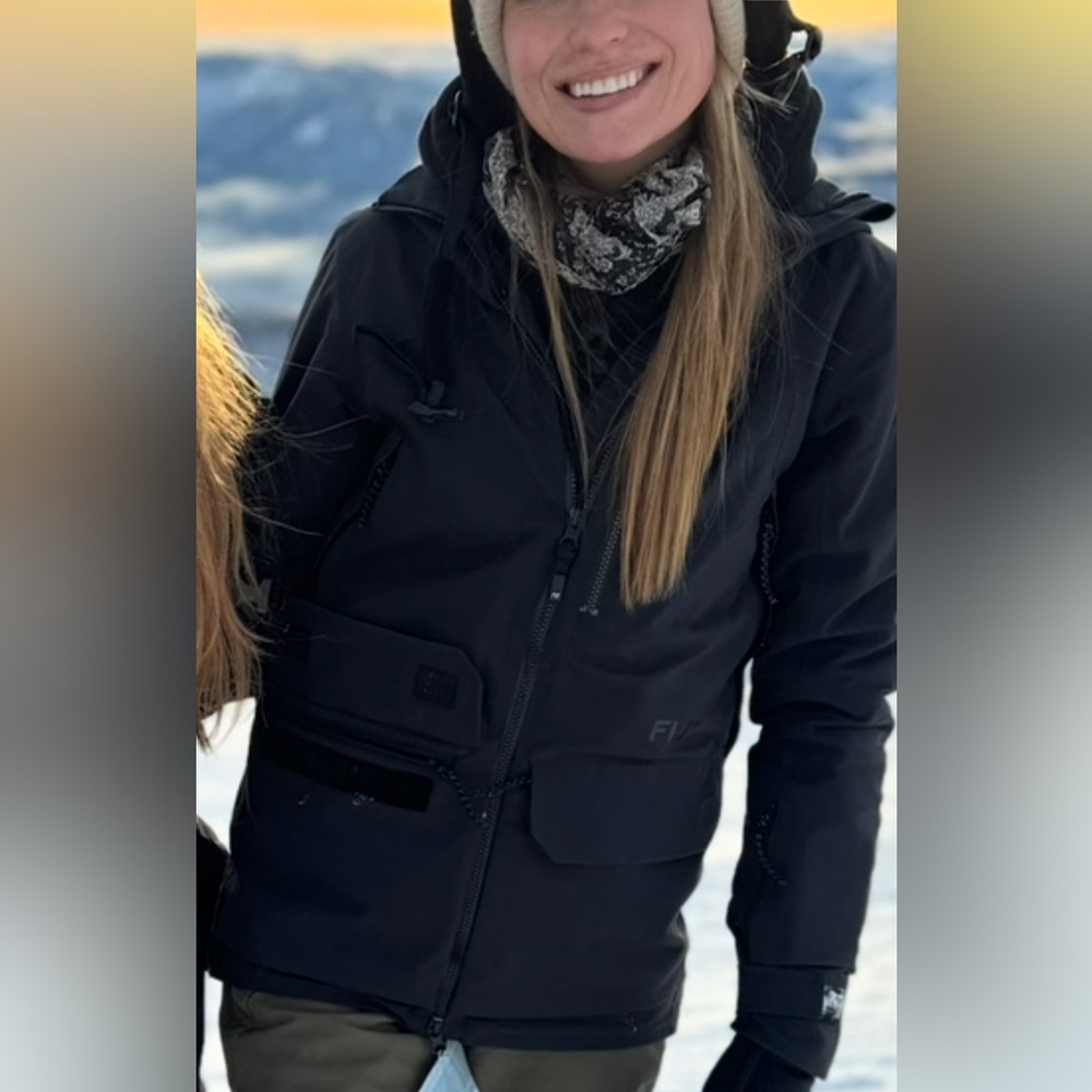 FW Apparel insulated women’s ski snowboard jacket